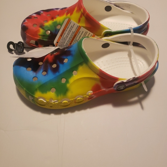 Crocs - Picture 9 of 12